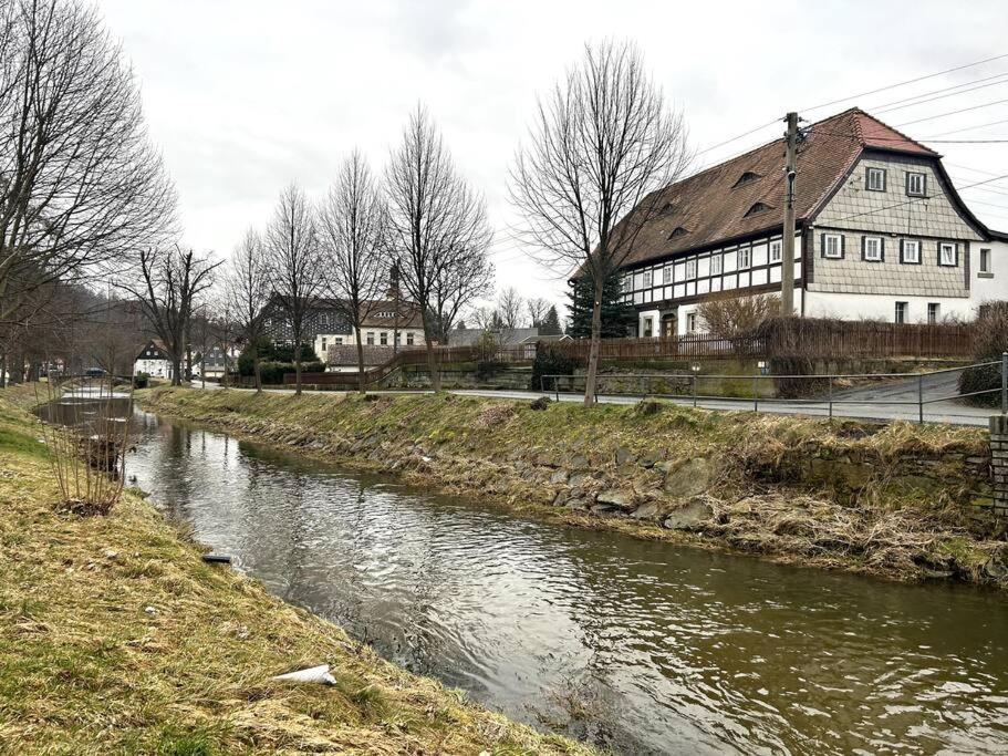 Rustikales Studio-Apartment Blockstube Im Haus Selma Großschönau Esterno foto