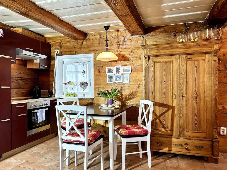 Rustikales Studio-Apartment Blockstube Im Haus Selma Großschönau Esterno foto